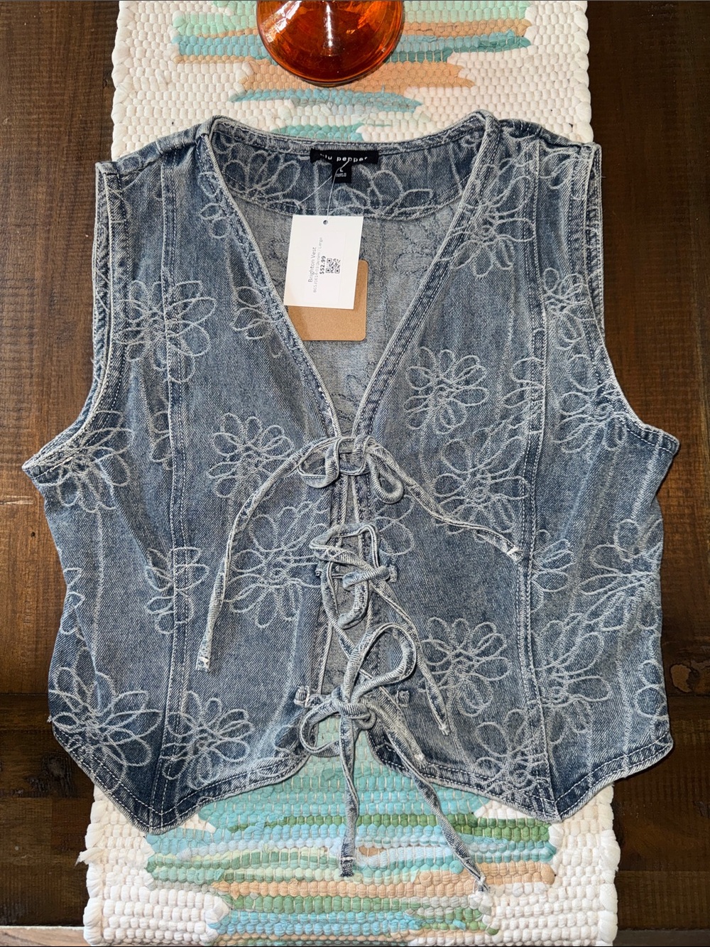 Sleeveless Lace-Up Floral Embroidered Denim Vest - Blue